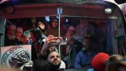 Menyusul kesepakatan gencatan senjata di Gaza, sekitar 90 tahanan Palestina dibebaskan oleh Israel. (Zain JAAFAR/AFP)