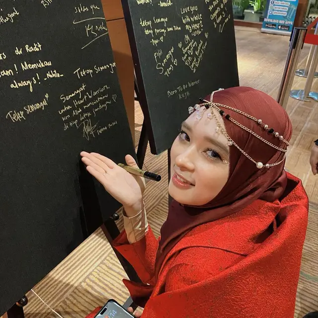 [Fimela] Inara Rusli