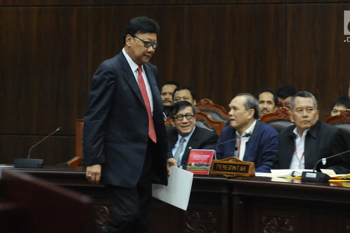 Dua Menteri Hadiri Sidang Gugatan Perppu Ormas
