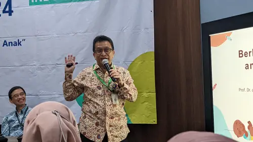 Ketua Komnas Kejadian Ikutan Pasca Imunisasi (KIPI) Hinky Hindra Irawan mengatakan HFMD tak ada obatnya. (Foto: Ade Nasihudin/Liputan6.com)