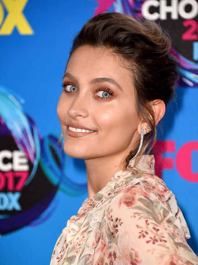 Paris Jackson Kenang Masa Masa Sering Pakai Topeng Saat Masih Kecil Showbiz Liputan6 Com