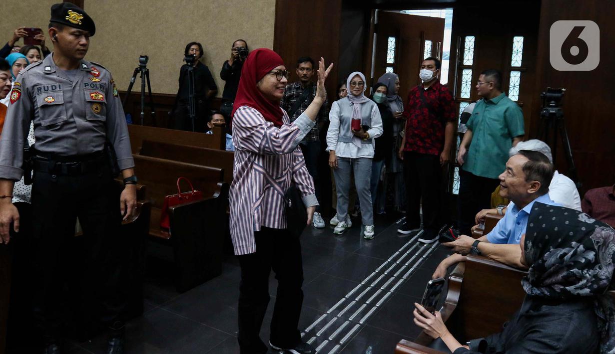 Majelis Hakim Pengadilan Tipikor memvonis Karen Agustiawan dengan hukuman 9 tahun penjara, denda Rp500 juta subsider 3 bulan. (Liputan6.com/Herman Zakharia)