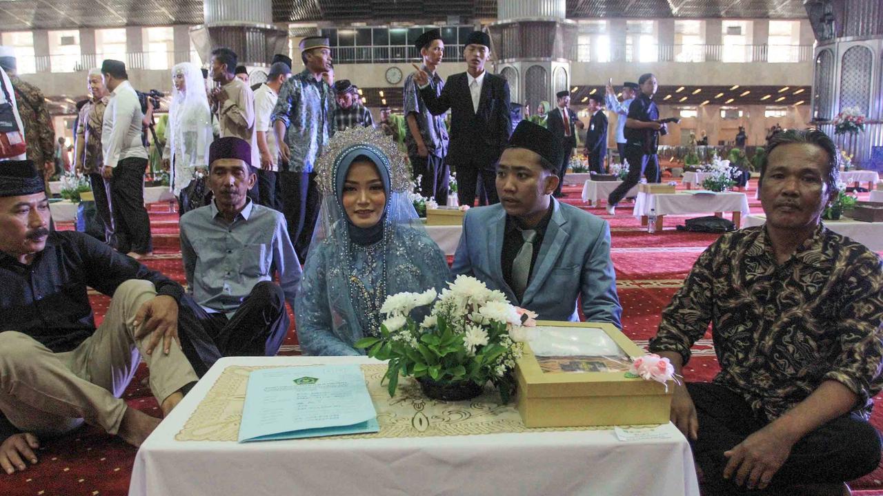 FOTO: 51 Pasangan Resmi Menikah Gratis di Masjid Istiqlal