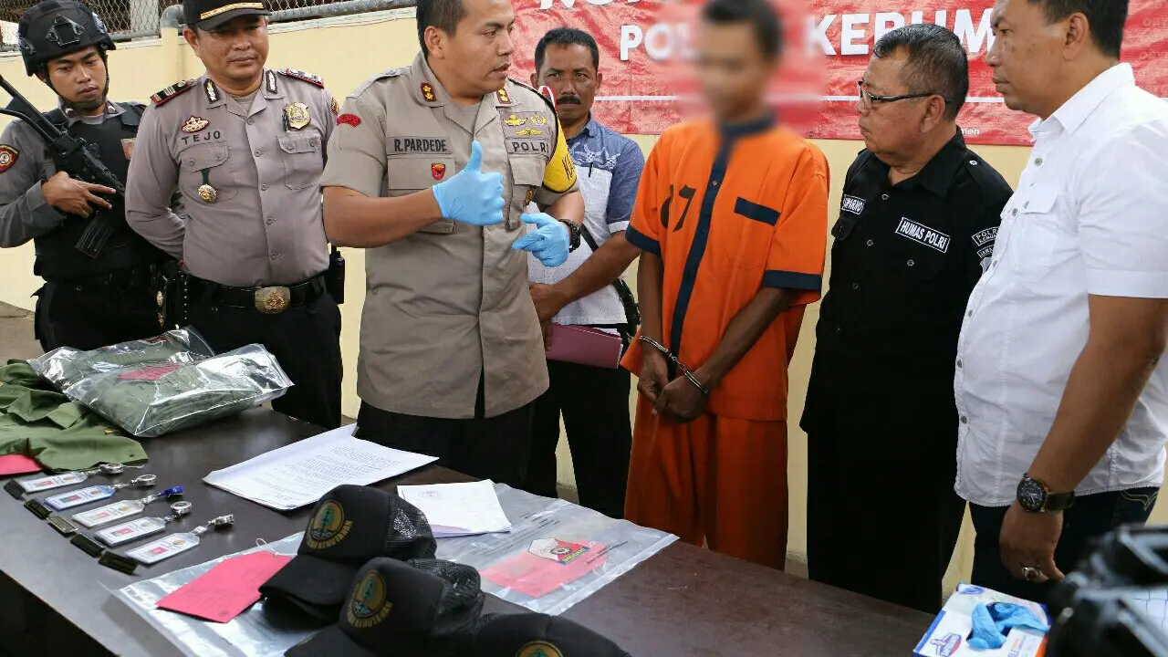 Tersangka penipuan rekrutmen PNS KHLK di Kebumen Jawa Tengah meraup ratusan juta dari korbannya. (Foto: Liputan6.com/Polres Kebumen/Muhamad Ridlo)
