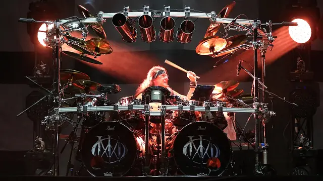 [Bintang] Dream Theater