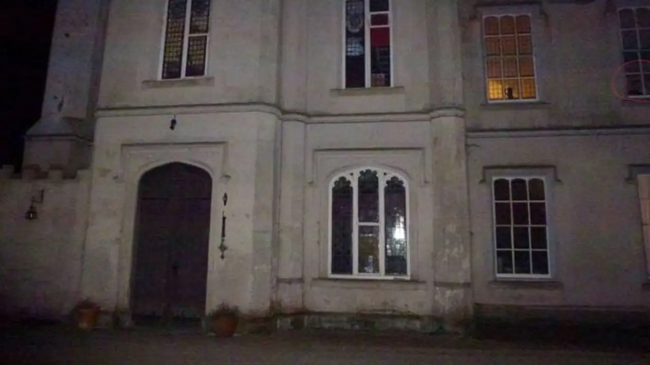 Penampakan Mengerikan Hantu Bocah di Rumah Abad ke-17