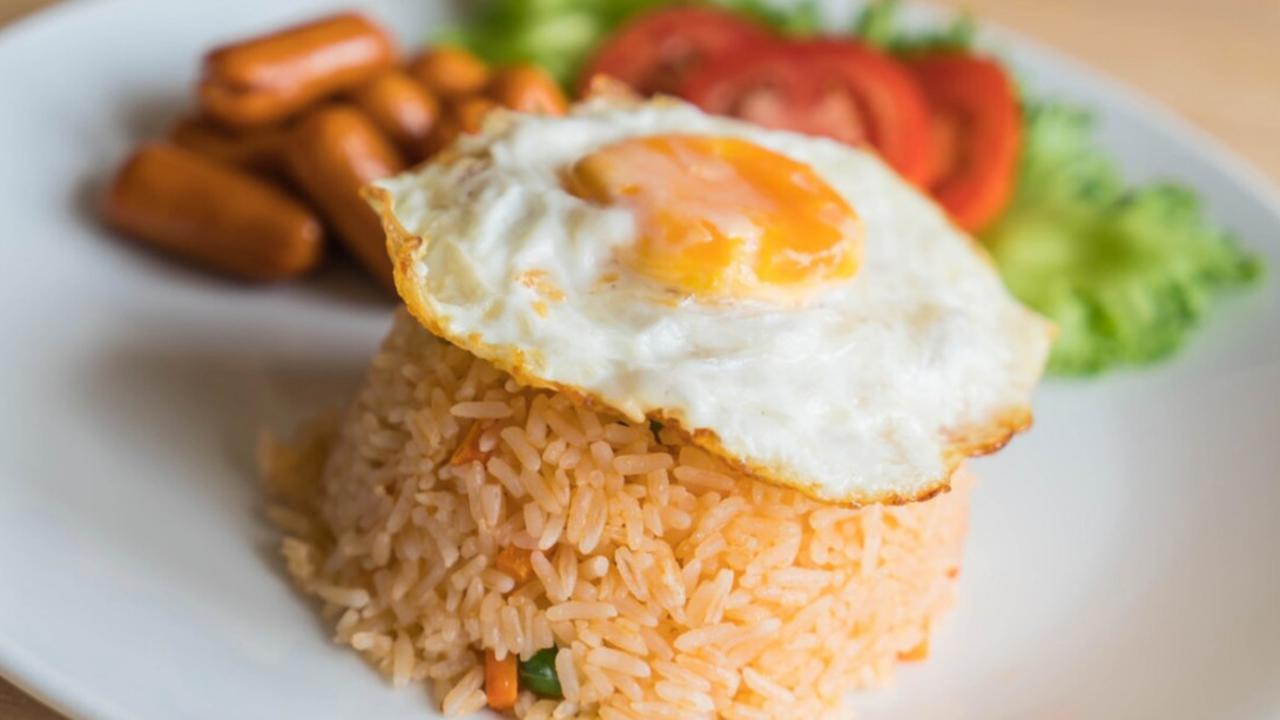 Bikin Gemuk dan Minim Nutrisi, Kenali Bahaya Kesehatan di Balik Nasi Goreng, Hidangan Favorit Mayoritas Orang Indonesia