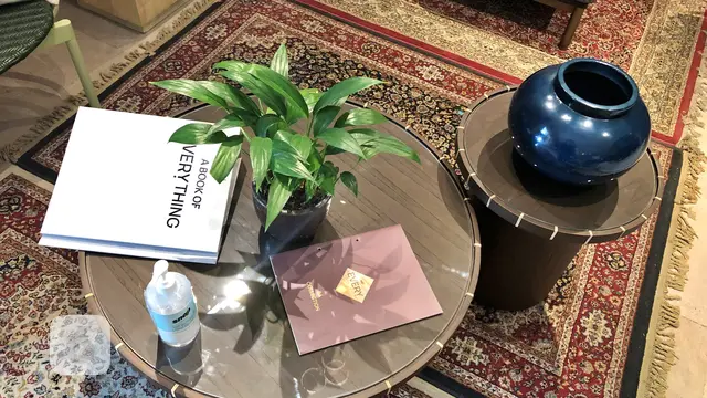 Furnitur