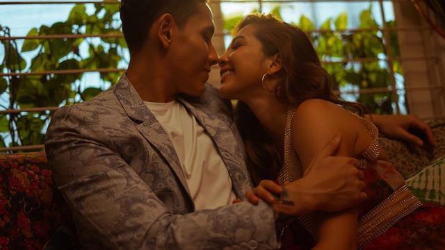 Rayakan Ulang Tahun Suami dari Ruang Isolasi, Ini 6 Momen Manis Andrea Dian dan Ganindra Bimo