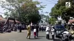 Ribuan guru honorer di kabupaten Garut Jawa Barat menggelar aksi demonstrasi di depan gedung  DPRD.