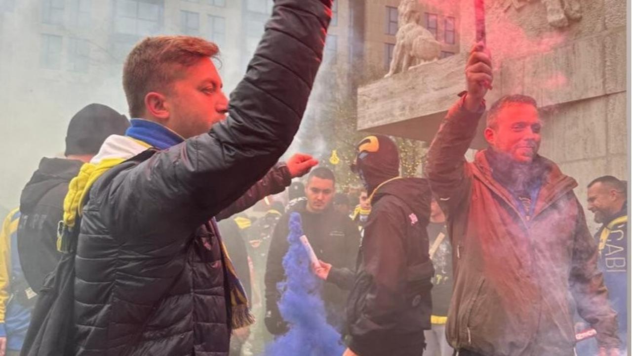 Ada Tentara Israel yang Bantai Warga Gaza di Suporter Maccabi Tel Aviv saat Bikin Rusuh di Belanda, ini Potretnya