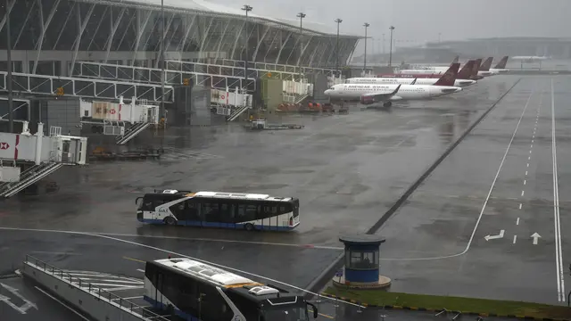 Bandara di Shanghai Ditutup Gara-Gara Topan In-Fa