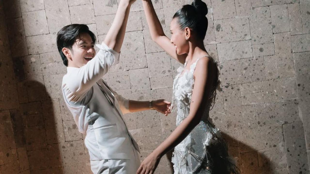 Potret Angga Yunanda dan Shenina Cinnamon, After Party Pernikahan Super Romantis di Bali!