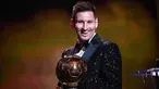 Memang ada benarnya istilah yang menyebut jika mempertahankan gelar itu lebih berat dibandingkan merebutnya. Istilah ini seakan berlaku bagi 5 pemain berikut yang gagal mempertahankan gelar Ballon d'Or, bahkan tak masuk nominasi usai tampil buruk di tahun atau musim berikutnya. Kelimanya mayoritas gagal akibat tak mampu mengimbangi raihan positif di level klub dengan saat membela timnas. Berikut daftar kelima pemain tersebut. (AFP/Franck Fife)