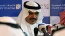 Presiden Saudi Telecom (STC), Saud al-Daweesh saat konferensi pers di Kuwait City 27 November 2007. Sebanyak 11 pangeran dan 4 menteri aktif ditangkap Komite Anti-Korupsi Saudi atas dugaan korupsi termasuk Saud al-Daweesh. (AFP Photo/Yasser Al-Zayyat)
