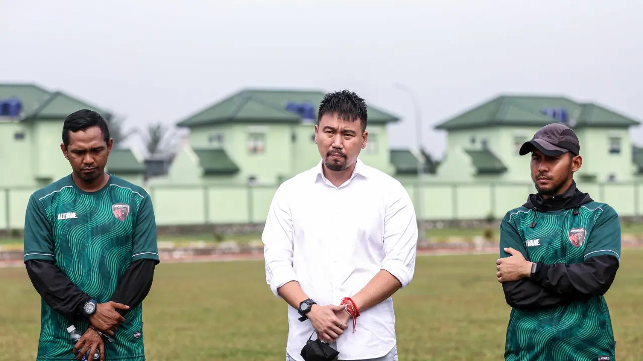 CEO Serpong City FC