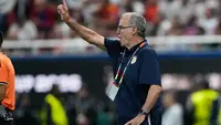 Uruguay vs Spanyol: Marcelo Bielsa Ambil Tanggung Jawab Penuh atas Kegagalan La Celeste