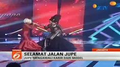 Julia Perez akhirnya menghembuskan nafas terakhirnya setelah dirawat selama 4 bula akibat kanker servik