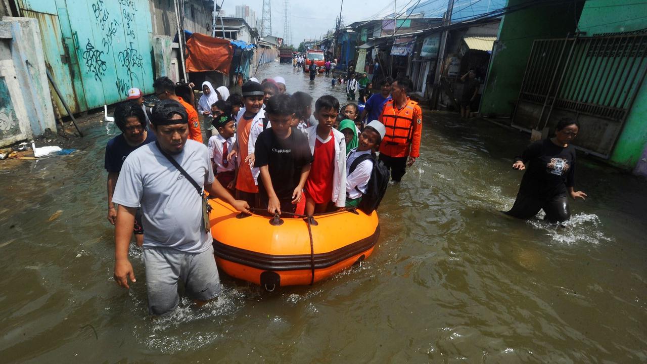 Banjir rob Muara Angke