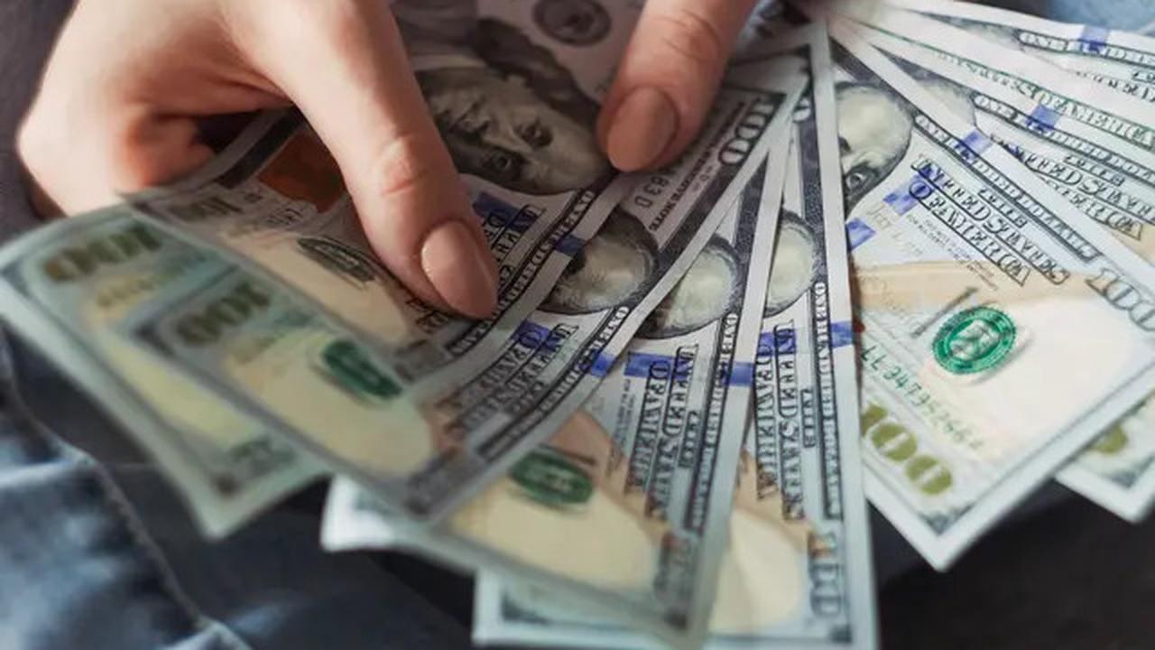 5 Zodiak yang Diprediksi Akan Kaya Raya di 2025, Ada Kamu?