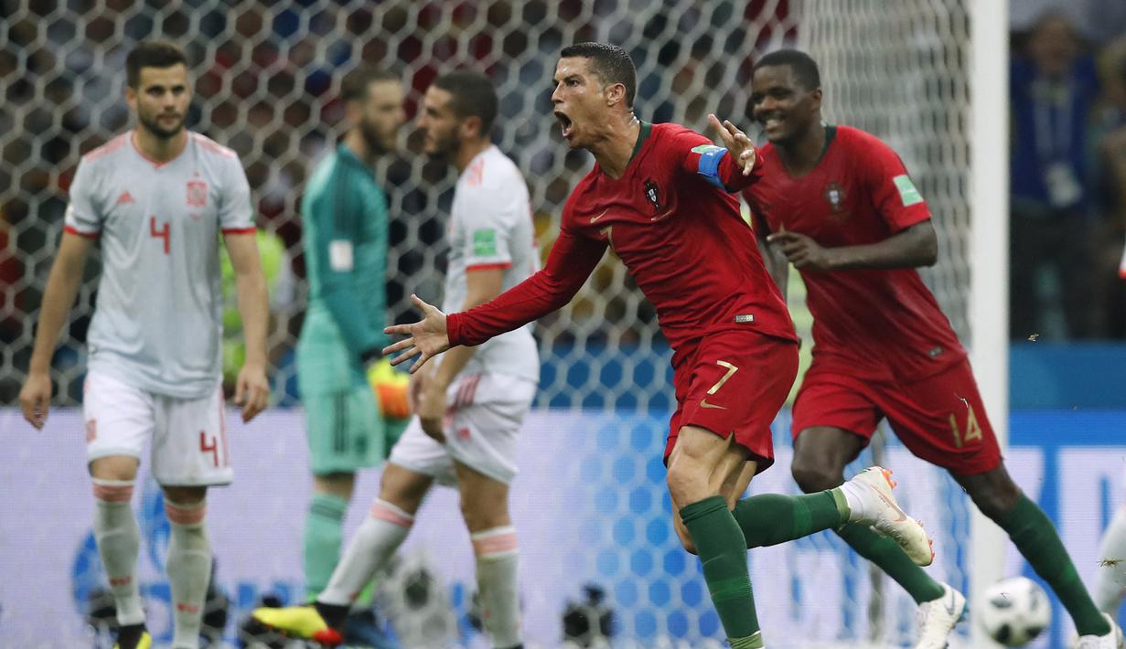 Hattrick Cristiano Ronaldo ke gawang Spanyol pada edisi 2018 juga mencatatkannya sebagai pemain tertua yang mampu mencetak hattrick sepanjang sejarah Piala Dunia. (AFP/Odd Andersen)