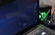 Libur Dinas, Dua Anggota Brimob Ini Fans Berat JKT48 Malam-malam Nonton Live di Laptop