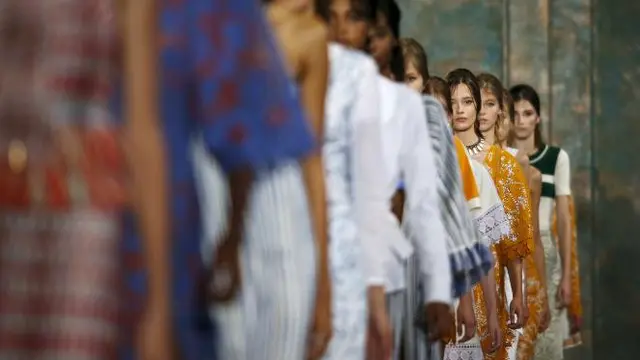5 Pesan Kecantikan dari London Fashion Week 2017