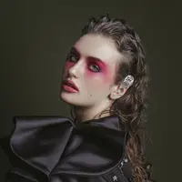 Saksikan live streaming Julianto di NYFW SS20