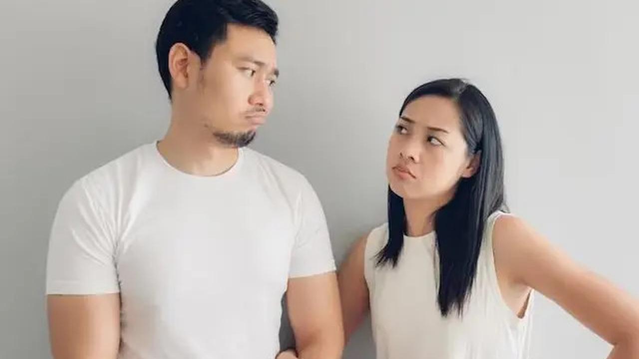 5 Tanda Pria Mungkin Tidak Benar-Benar Mencintaimu