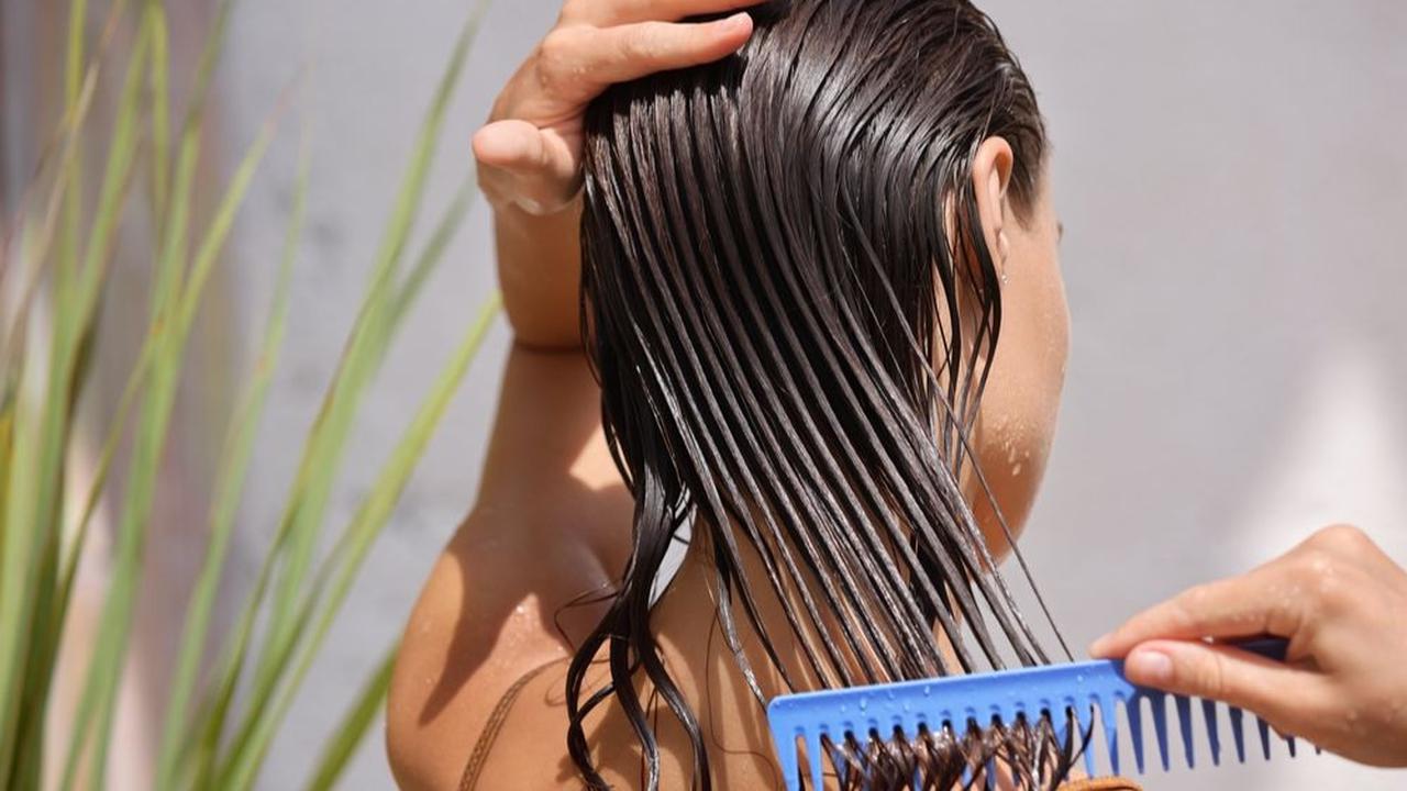 1. Rutin Gunakan Masker Rambut