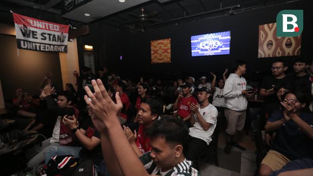 Fans Manchester United yang tergabung di komunitas United Army