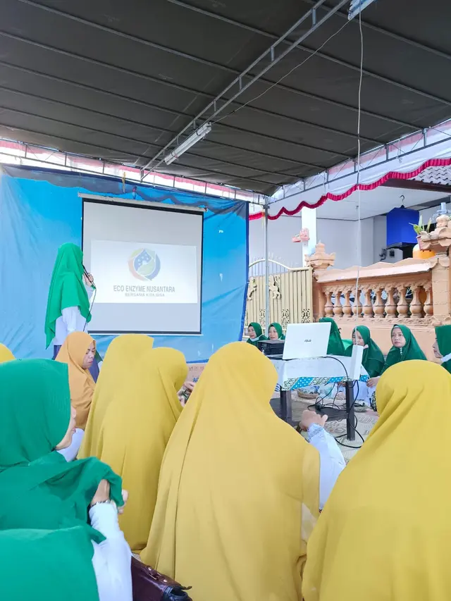 Presentasi Ibu Dian - Relawan Eco Enzyme Nusantara