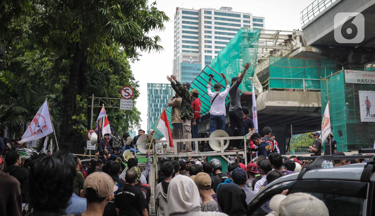FOTO Warga Tanjung  Priok  Tuntut Menkumham Yasonna Laoly 