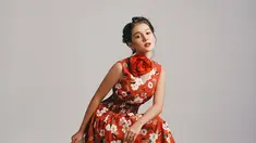 Aktris dan model muda yang mengawali kariernya sejak usia 5 tahun di layar kaca. Ia banyak berperan sebagai anak yang menggemaskan dalam awal penampilannya tersebut. Kini seiring berjalannya waktu, gadis yang kerap disapa Drinna ini sudah banyak berperan di belasan film dan sinetron. (Liputan6.com/IG/@sandrinna_11)