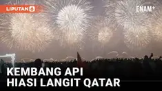 Langit Doha Qatar dihiasi kembang api sehari sebelum ajang Piala Dunia 2022 resmi bergulir. Atraksi menarik ini membuat sebagian pengunjung berdecak kagum.