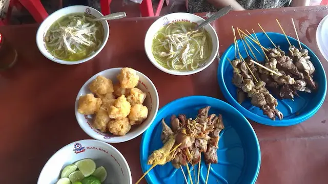 Soto Ayam Lenthok Pak Gareng  / Maps Maps Awien Tjiang