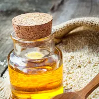 Menggunakan minyak wijen./Copyright shutterstock.com