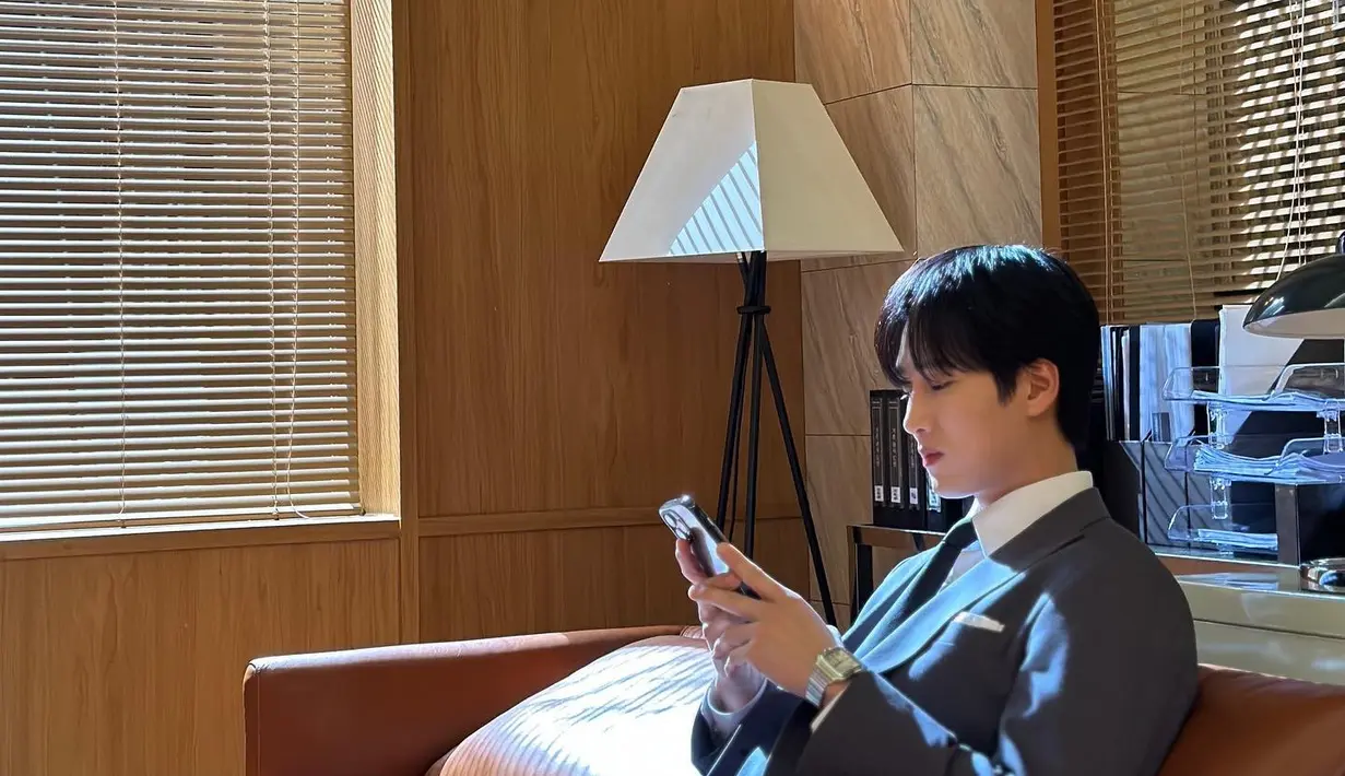 Dalam sebuah sesi wawancara, Ahn Bo Hyun mengenang lagi masa-masa syuting yang mengesankan. "Kami telah menyelesaikan perjalanan panjang selama delapan bulan," kata dia dikutip dari Soompi.