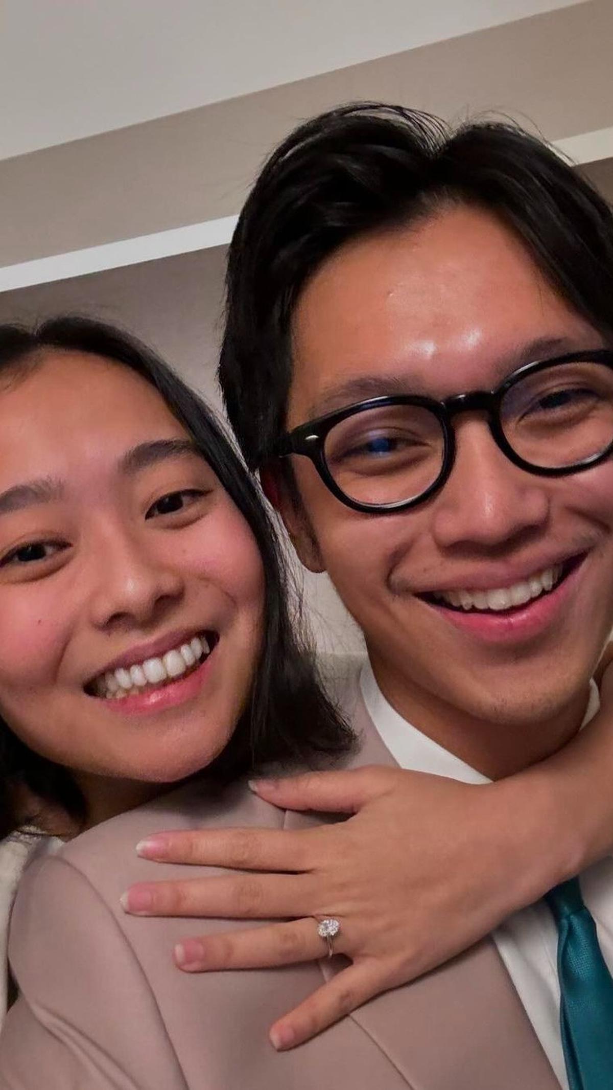 Dhika Himawan merupakan wanita yang memilik darah Jepang. Ia menjalin hubungan dengan Brandon Salim sejak 2022 lalu.
