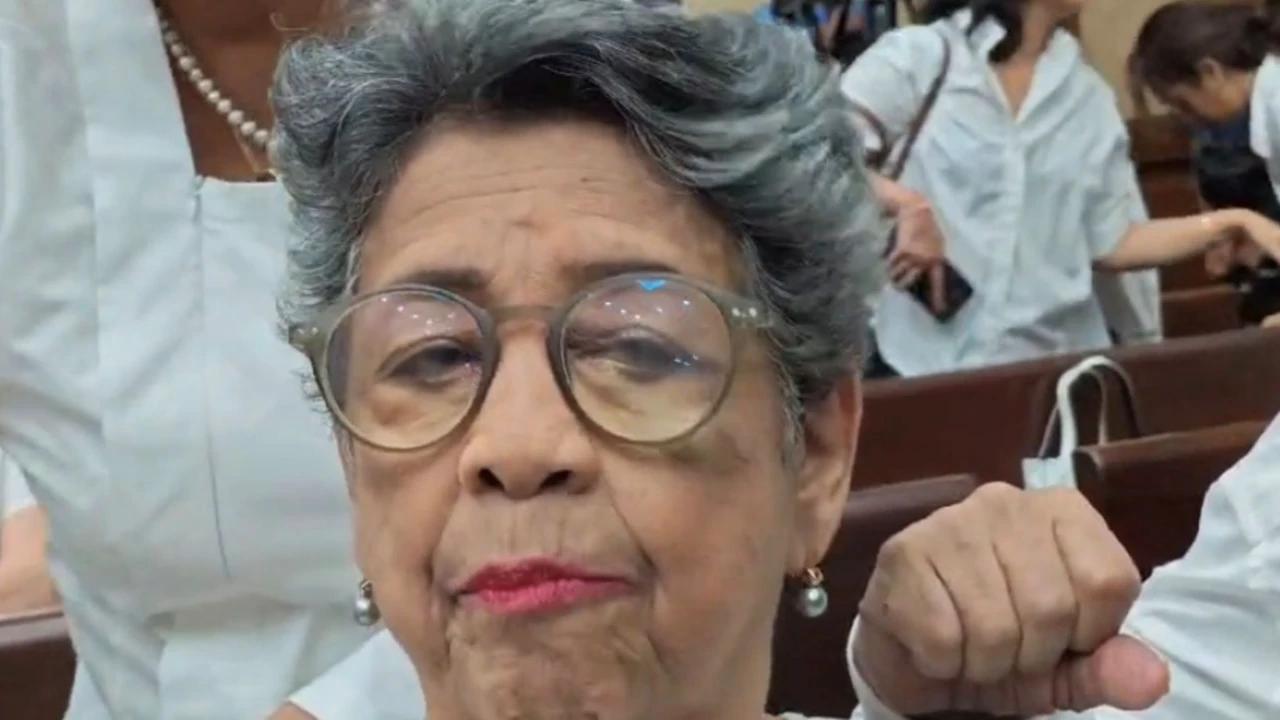 Ibu Nadiem Makarim Harap Vonis Bebas Terhadap Anaknya: Enggak Ada yang Lain
