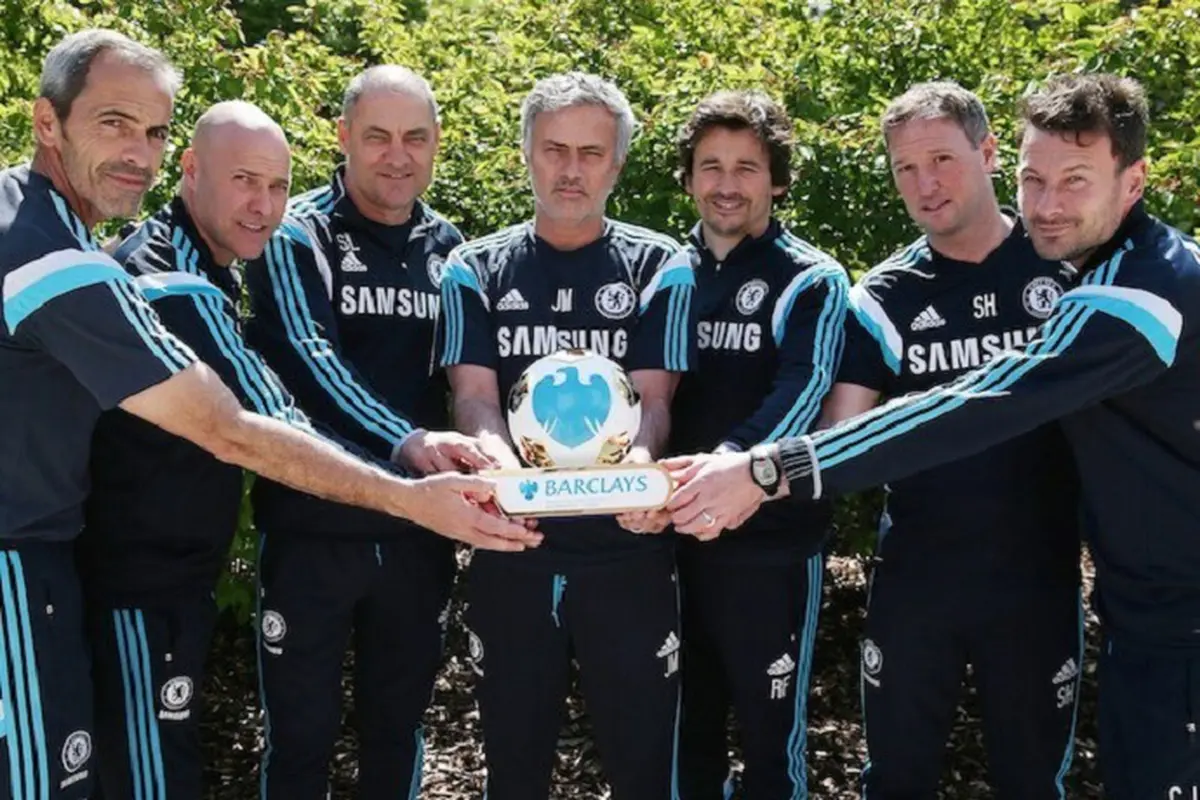 Dapat Penghargaan, Mourinho: Saya Seperti Lapisan Gula di Kue (ud