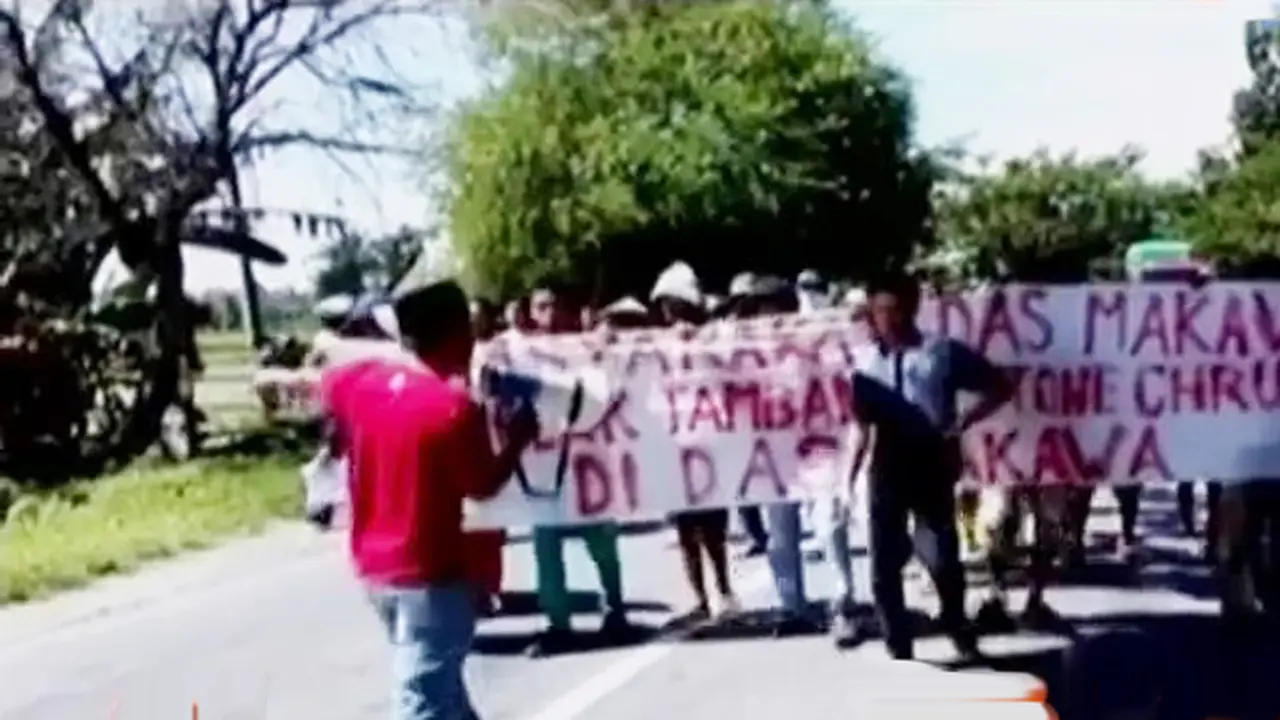 VIDEO: Protes Tambang Pasir Ilegal