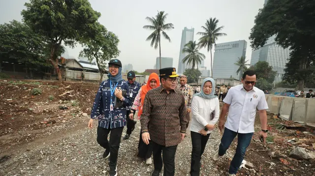 Antisipasi Banjir, Pramono Kebut Normalisasi Kali Mampang