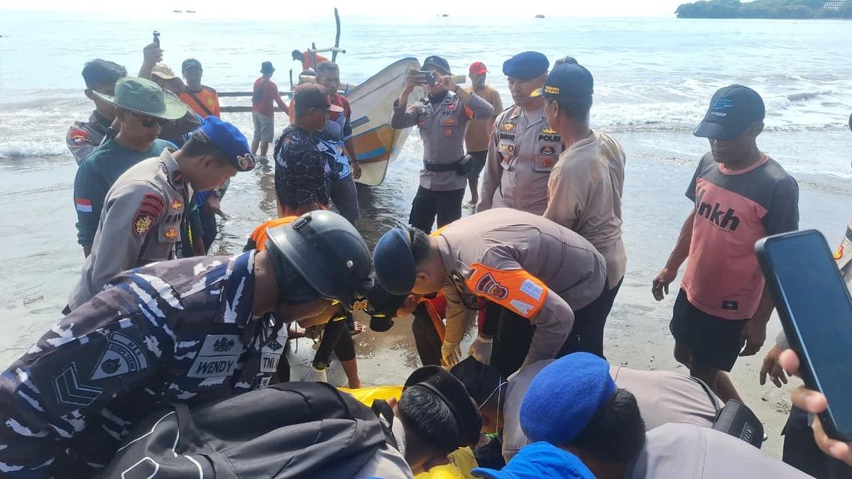 Jenazah Atlet Terjun Payung Hilang di Pangandaran Akhirnya Ditemukan Tim SAR