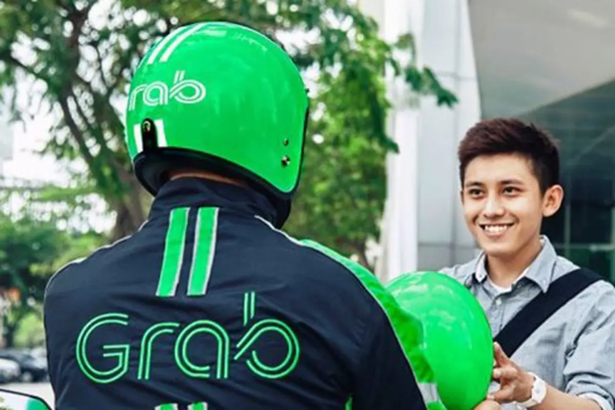 Copyright by GrabBike 2016