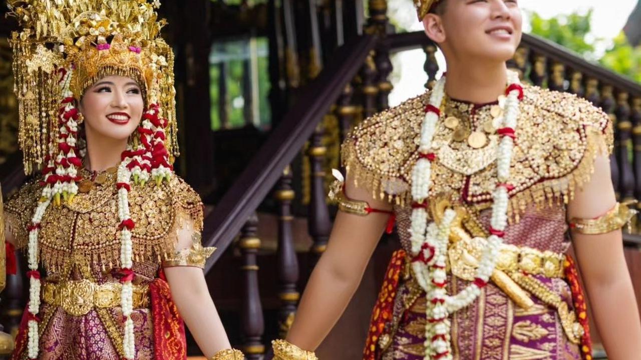 Foto-Foto Prewedding Iptu Hafiz dan Putri Andika Perkasa Berkonsep Nusantara