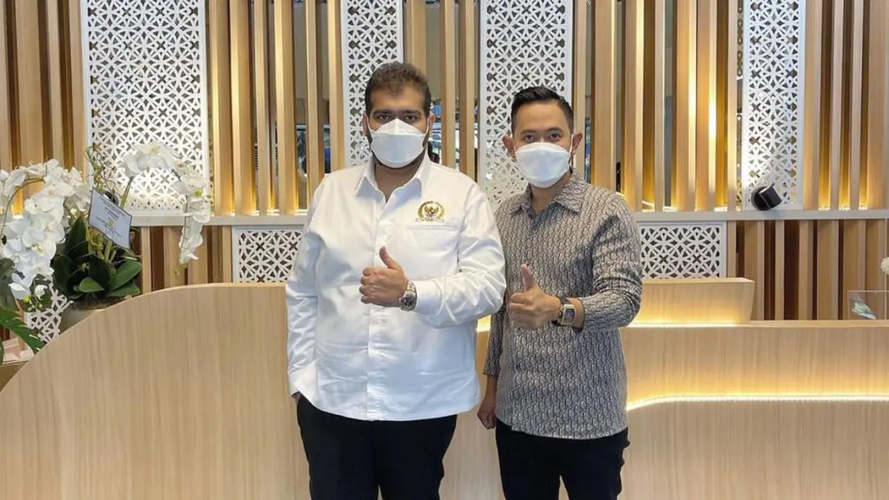 Rakesh owner SAS Designs dan Gilang Widya Pramana