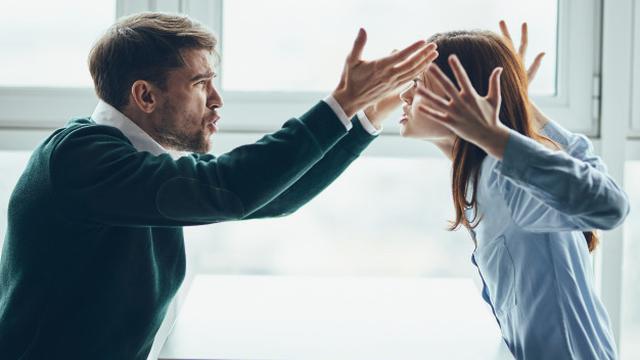 Ilustrasi kata-kata kecewa untuk suami