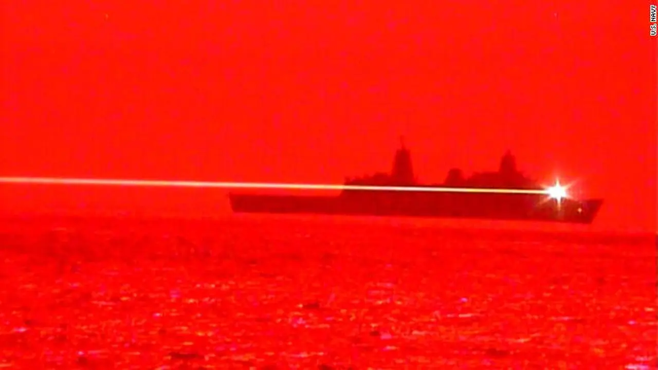 Senjata laser AS yang ditembakkan dari kapal perang. Senjata tersebut bisa menembak jatuh drone dan pesawat kecil yang sedang terbang, kata militer AS (sumber US Navy)