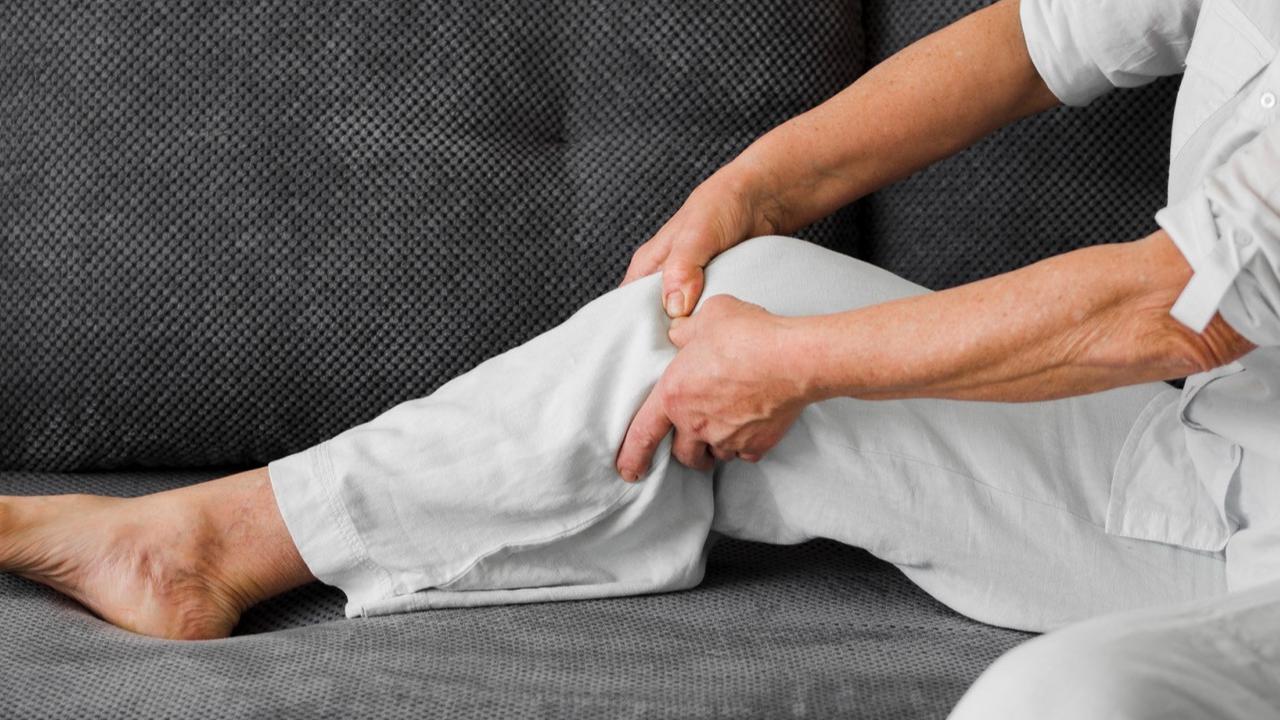 Cara Mengatasi Kaki Kram: Panduan Lengkap Menghilangkan Nyeri dan Ketegangan Otot